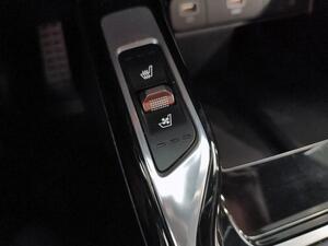 Kia Sorento SORENTO 1.6 T-GDI HEV BLACK EDITION AUTO 2WD 5P 7 Plazas 24