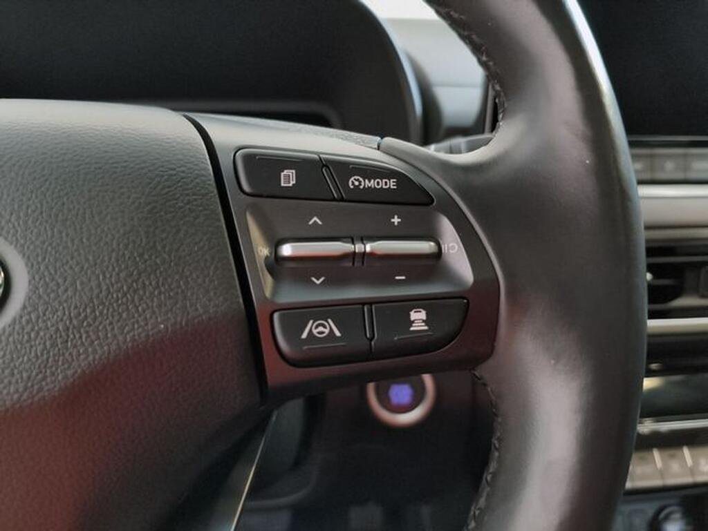 Hyundai Kona KONA 1.6 GDI HEV STYLE SKY DCT 5P Segunda mano