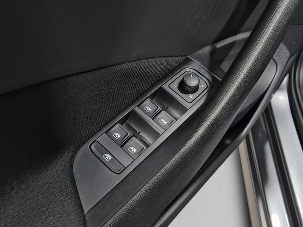 Skoda Kamiq KAMIQ 1.0 TSI 110 AMBITION 5P Segunda mano