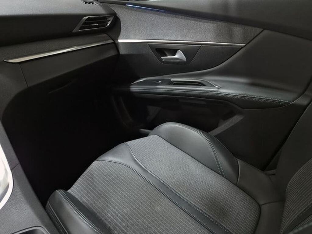 Peugeot 5008 5008 1.5 BLUEHDI 130CV S&S ALLURE PACK 5P 7 PLAZAS Segunda mano