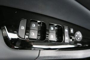 Kia Sportage SPORTAGE TECH 1.6 T-GDI HEV 239 CV 5P 27