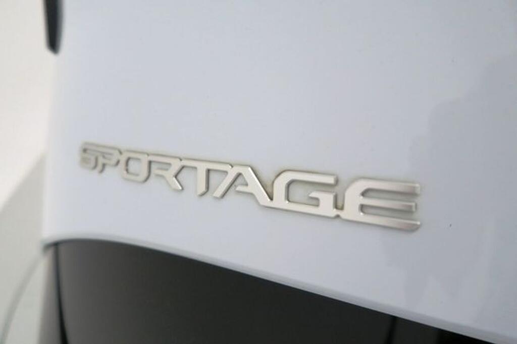 Kia Sportage SPORTAGE TECH 1.6 T-GDI HEV 239 CV 5P Segunda mano