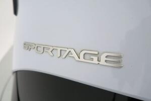 Kia Sportage SPORTAGE TECH 1.6 T-GDI HEV 239 CV 5P 22