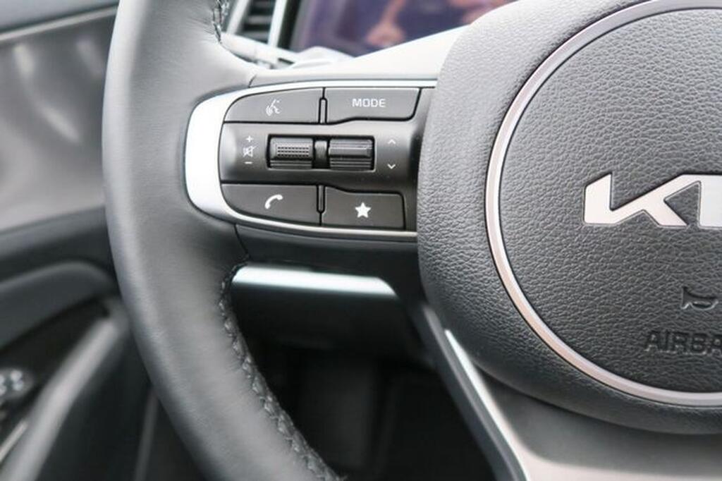 Kia Sportage SPORTAGE TECH 1.6 T-GDI HEV 239 CV 5P Segunda mano