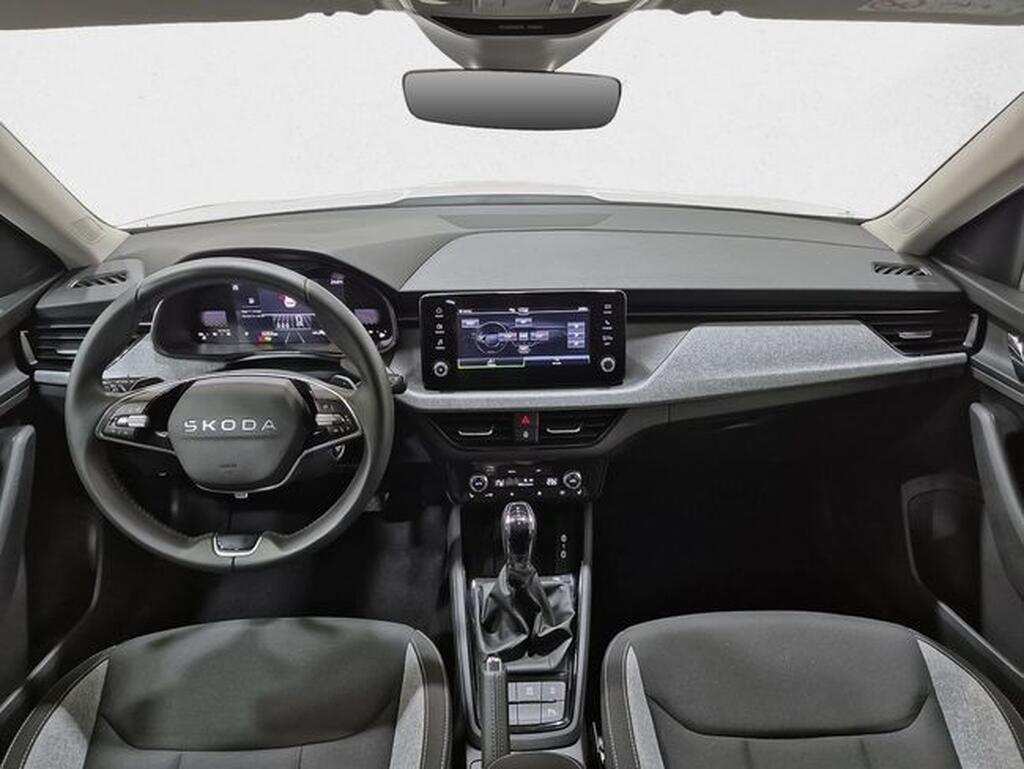 Skoda Kamiq KAMIQ 1.5 TSI SELECTION DSG 5P Segunda mano