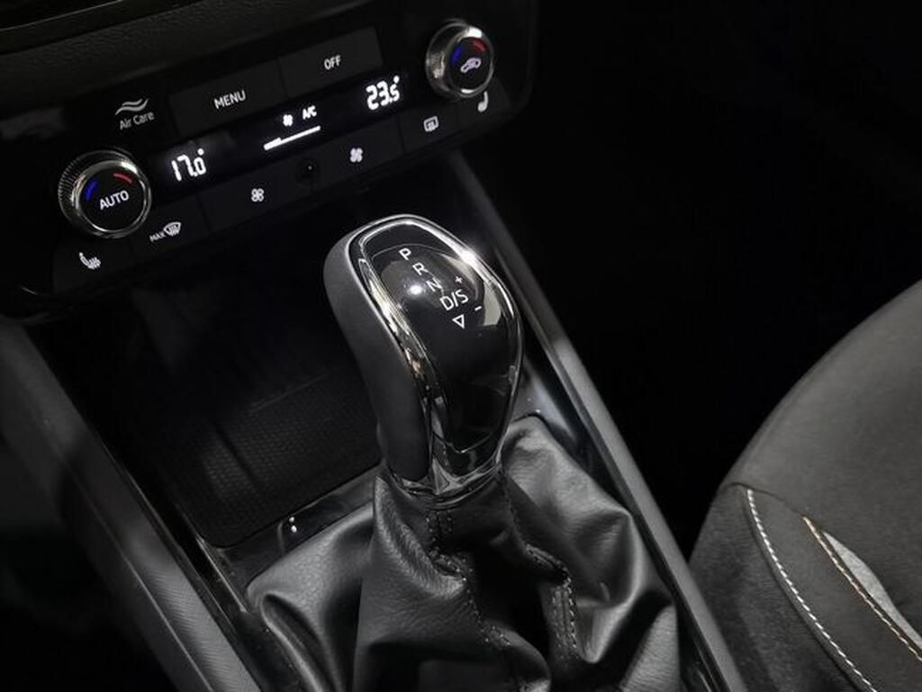 Skoda Kamiq KAMIQ 1.5 TSI SELECTION DSG 5P Segunda mano