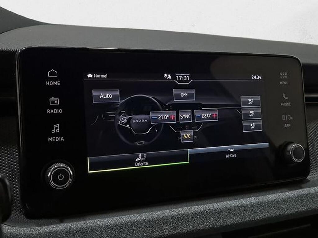 Skoda Kamiq KAMIQ 1.5 TSI SELECTION DSG 5P Segunda mano