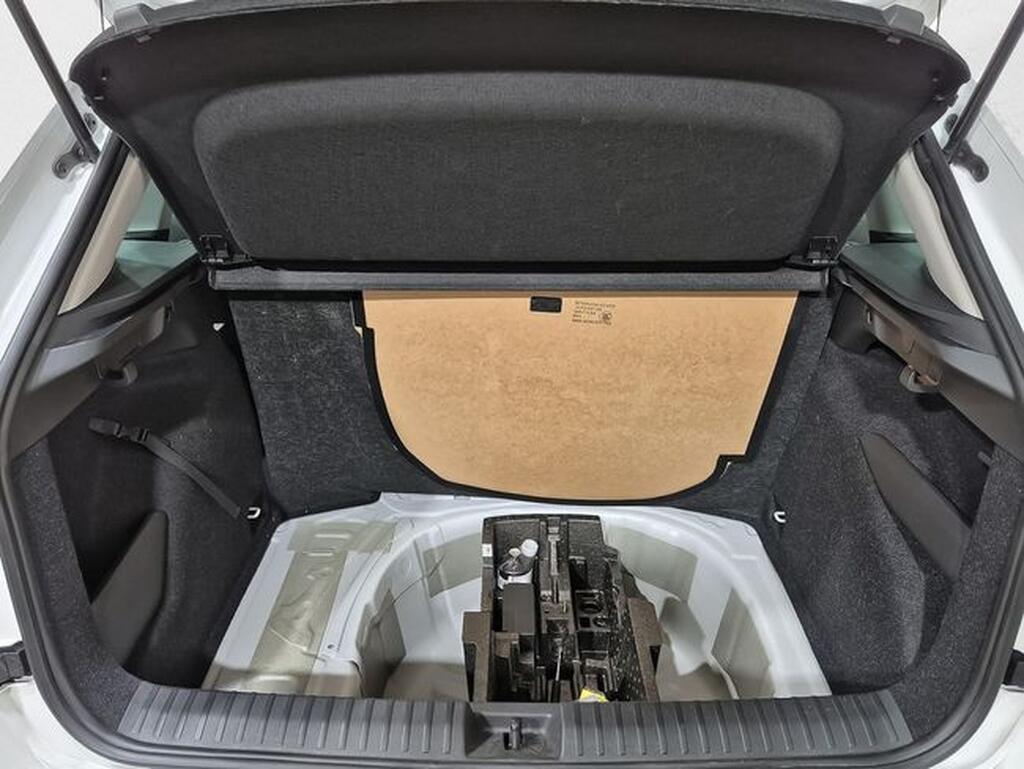 Skoda Kamiq KAMIQ 1.5 TSI SELECTION DSG 5P Segunda mano