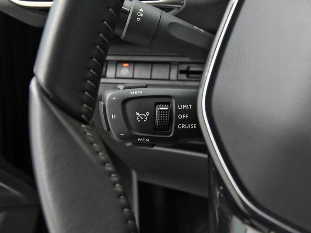 Peugeot 5008 5008 1.2 PURETECH 130 S&S ALLURE PACK 5P 7 PLAZAS Segunda mano