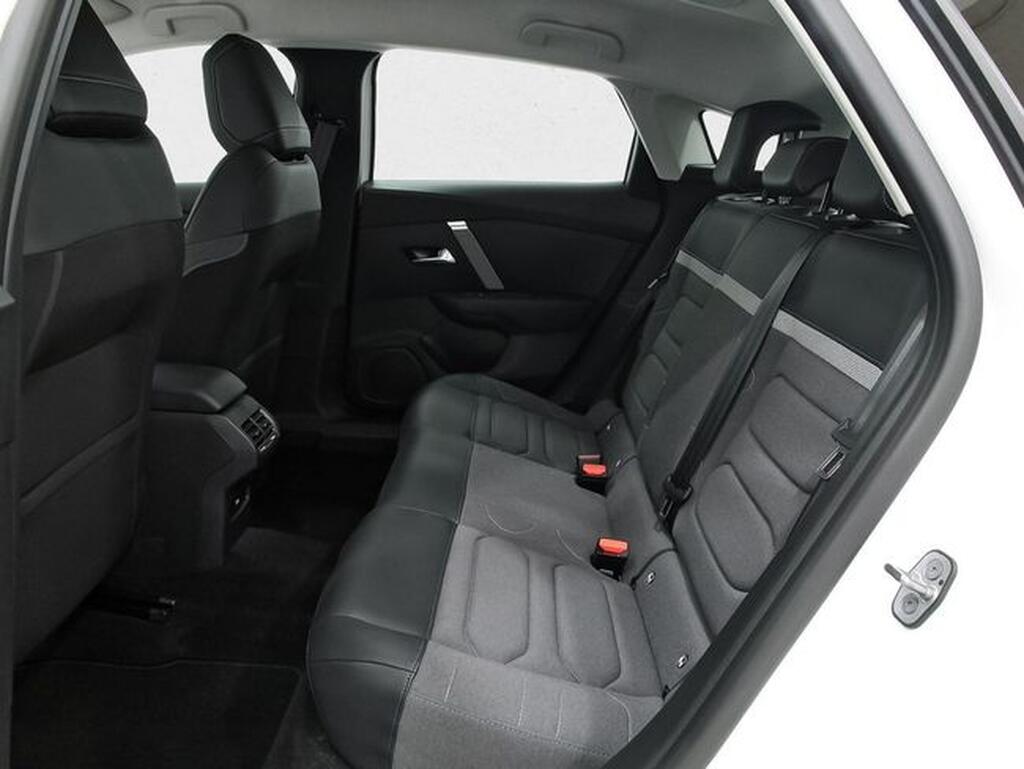 Citroën C4 * C4 1.2 PURETECH 130 PLUS 5P 9