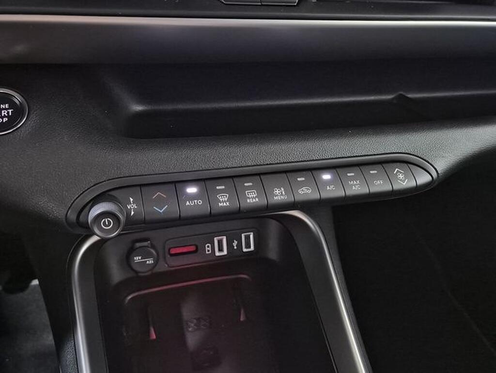 Jeep Avenger AVENGER 1.2 G 100 SUMMIT 5P Segunda mano