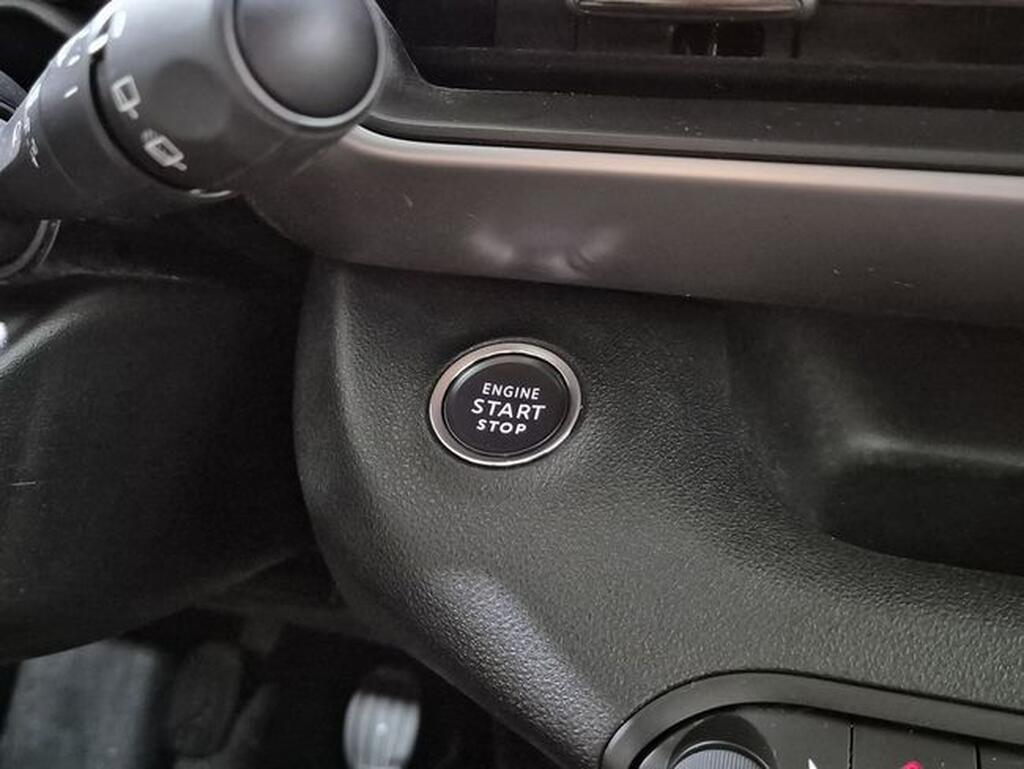 Jeep Avenger AVENGER 1.2 G 100 ALTITUDE 5P Segunda mano