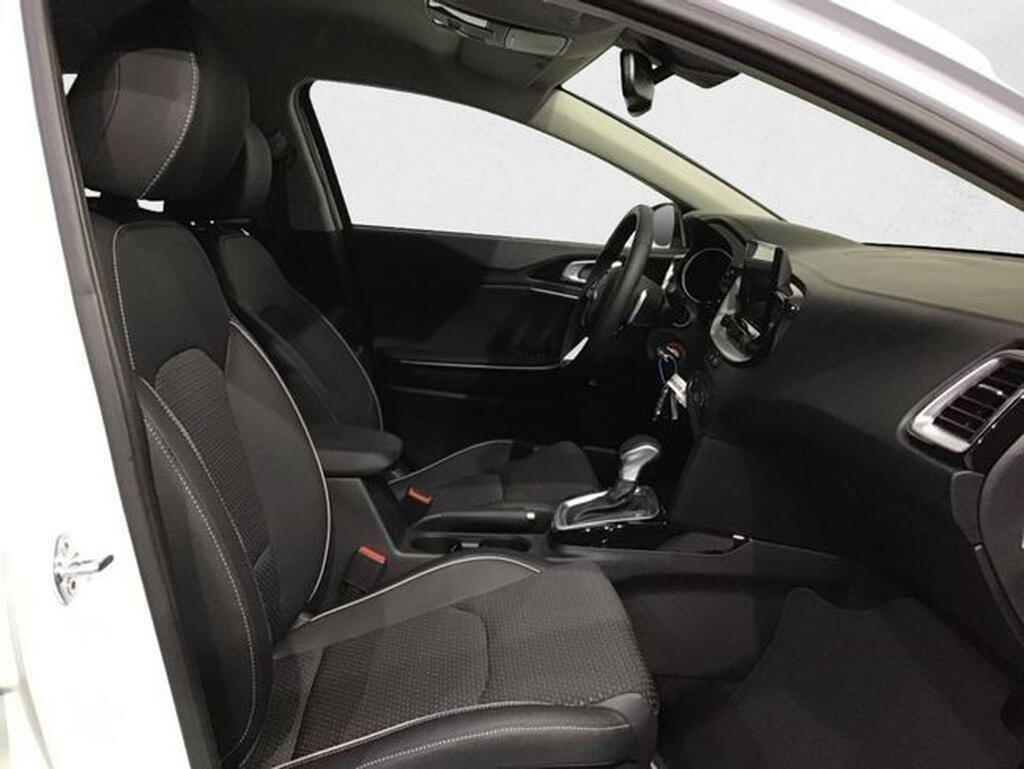 Kia Ceed CEED 1.6 MHEV 136CV TECH DCT 5P Segunda mano