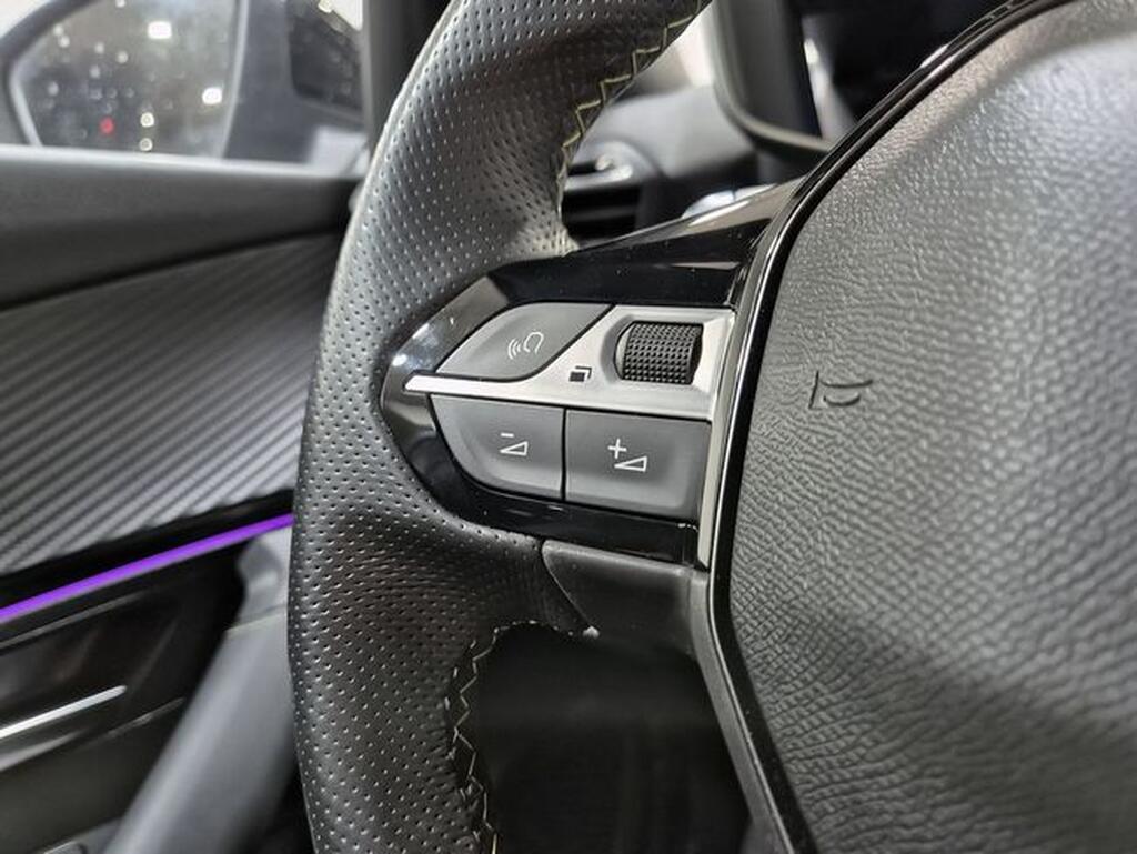 Peugeot 2008 2008 1.2 PURETECH 130 S&S GT AUTO 5P Segunda mano
