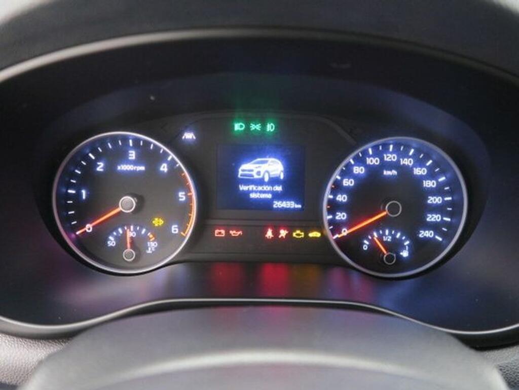 Kia Sportage SPORTAGE SUV 1.6 MHEV 100KW DRIVE 2WD 136 5P Segunda mano
