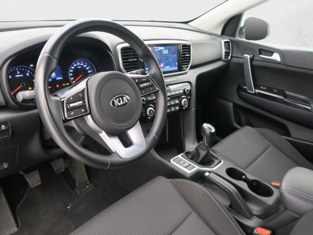 Kia Sportage SPORTAGE SUV 1.6 MHEV 100KW DRIVE 2WD 136 5P Segunda mano