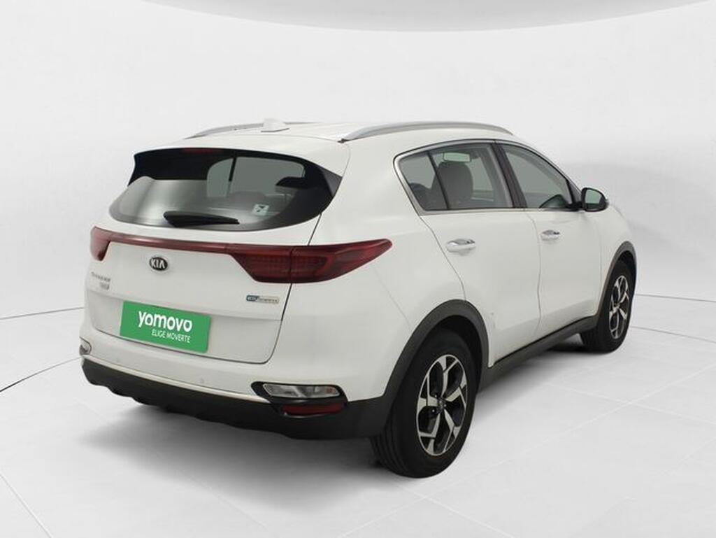 Kia Sportage SPORTAGE SUV 1.6 MHEV 100KW DRIVE 2WD 136 5P Segunda mano