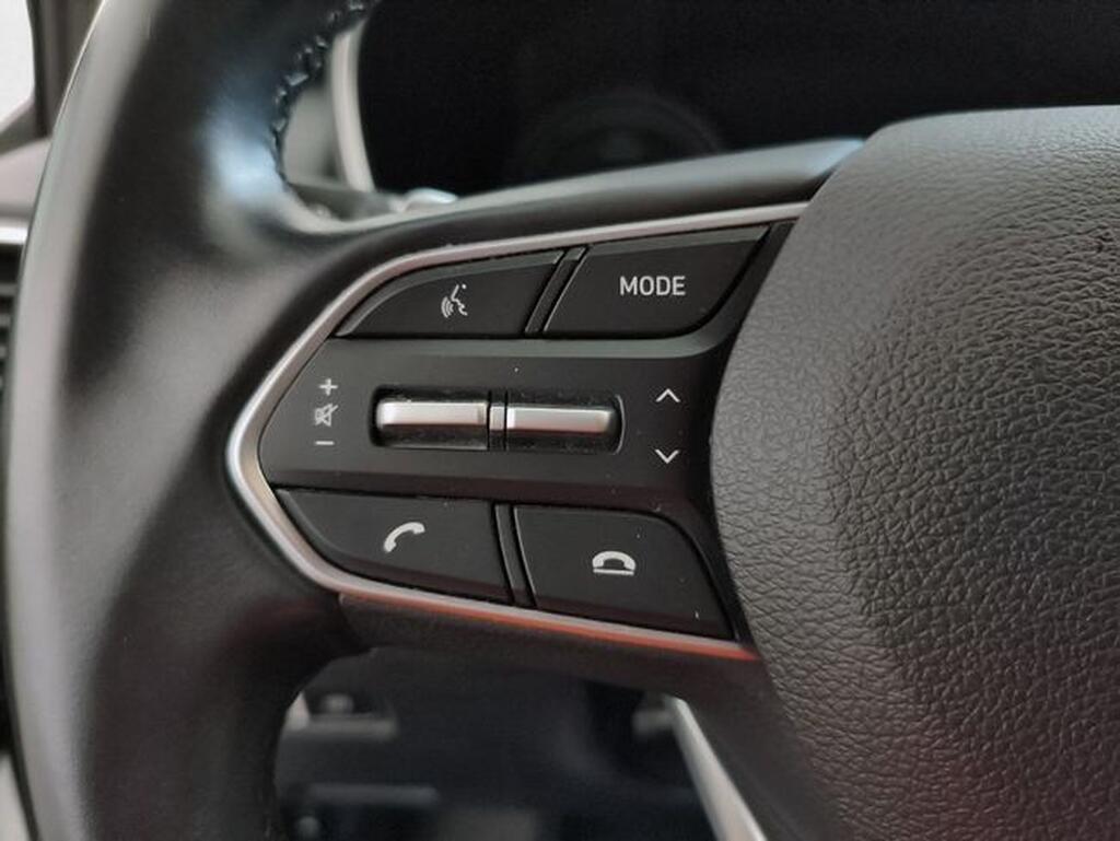 Hyundai Santa Fe SANTA FE 1.6 TGDI HEV KLASS AUTO 2WD 5P 7 PLAZAS Segunda mano