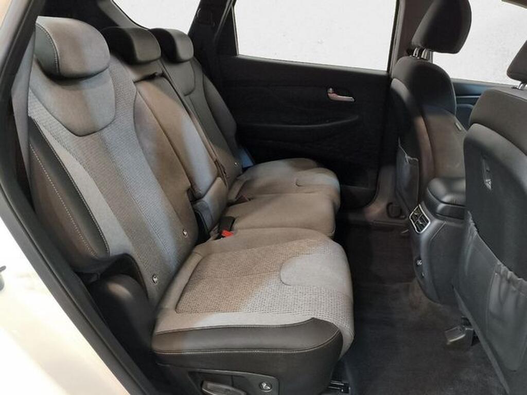 Hyundai Santa Fe SANTA FE 1.6 TGDI HEV KLASS AUTO 2WD 5P 7 PLAZAS Segunda mano