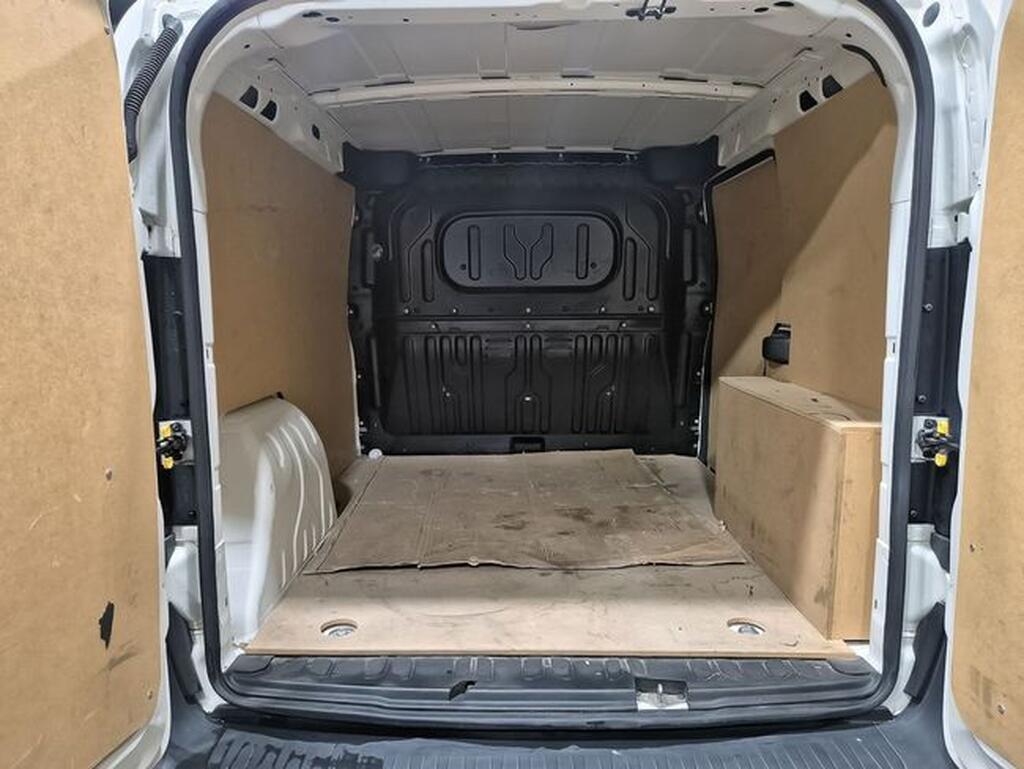 Fiat Doblo DOBLO CARGO 1.6 MJET 105 EU6D F L1H1 SX 4P Segunda mano
