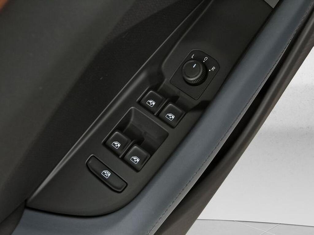 Cupra Terramar TERRAMAR 1.5 PHEV 204 DSG 5P 12