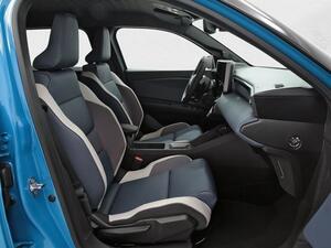 Nissan Micra MICRA BEV 52KWH TEKNA AUTO 5P (BITONO) 8