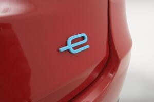 Fiat 600 600e RED 54kwh 115kw (156cv) 22