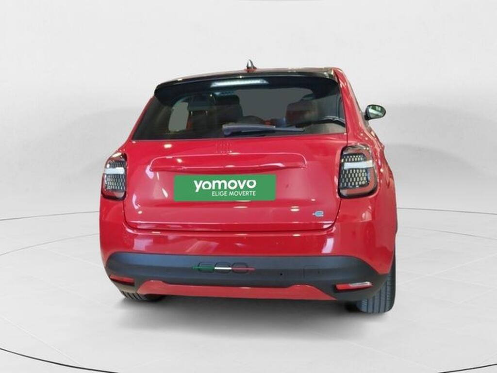 Fiat 600 600e RED 54kwh 115kw (156cv) Segunda mano
