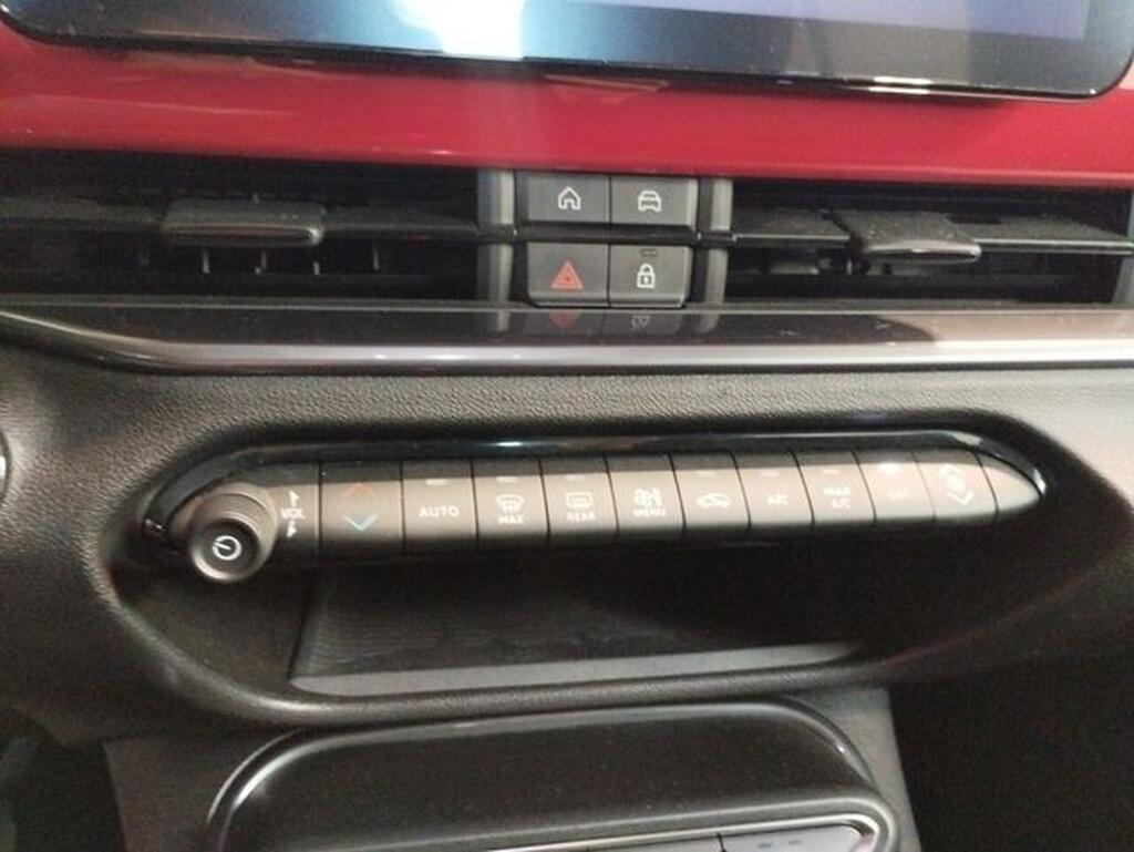 Fiat 600 600e RED 54kwh 115kw (156cv) Segunda mano