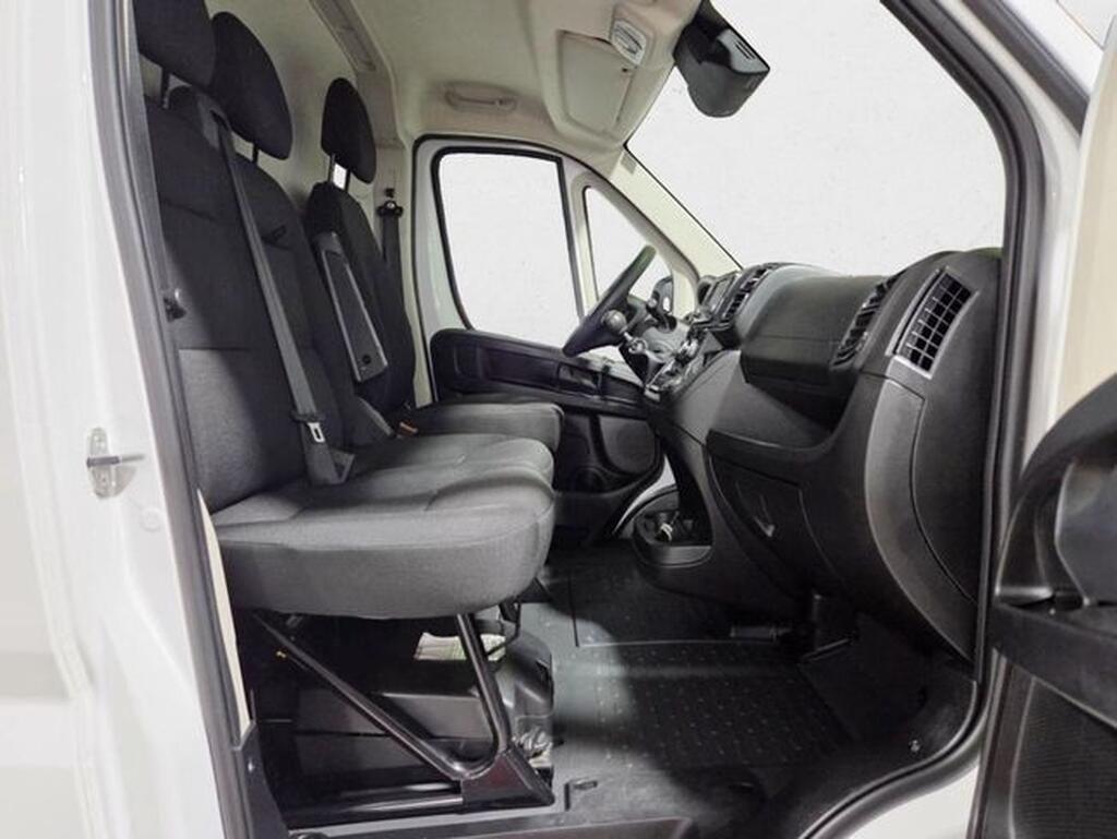 Peugeot Boxer BOXER FG 2.2 BHDI 120 L2H2 3.3T 4P 30