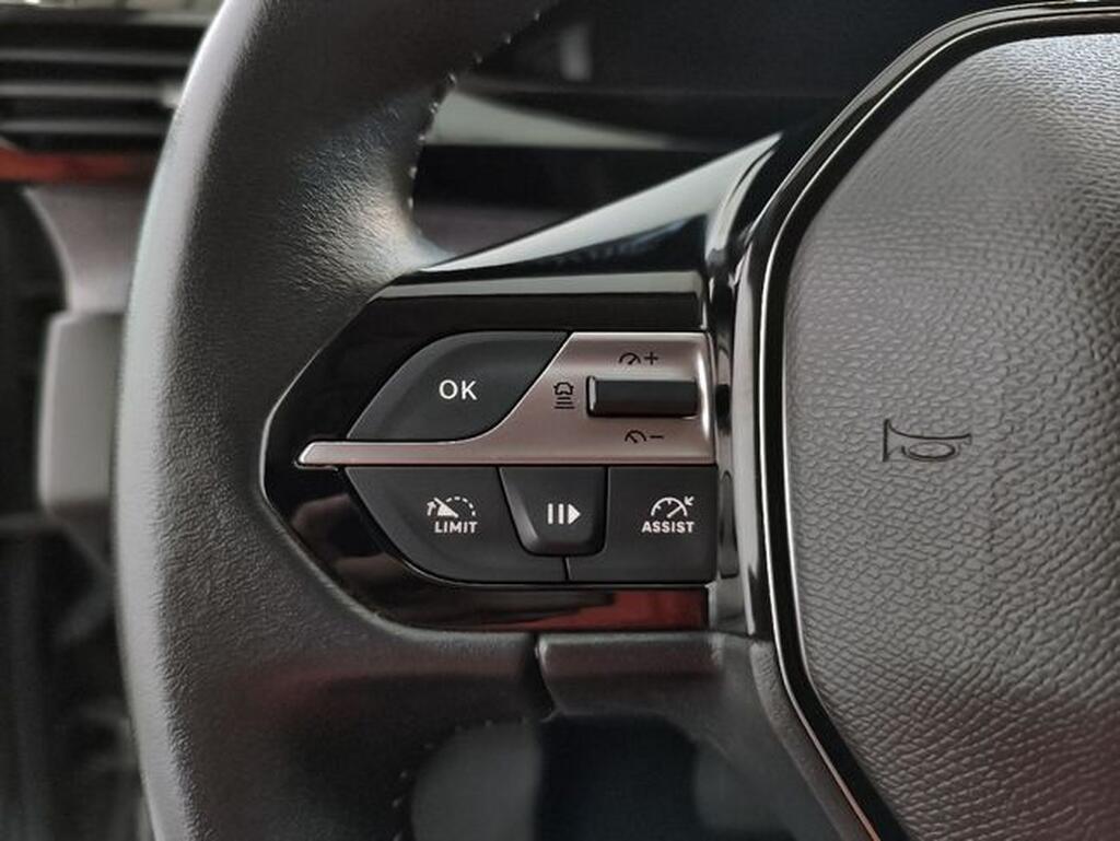 Peugeot 308 308 SW 1.5 BLUEHDI 130 EAT8 ALLURE 5P Segunda mano