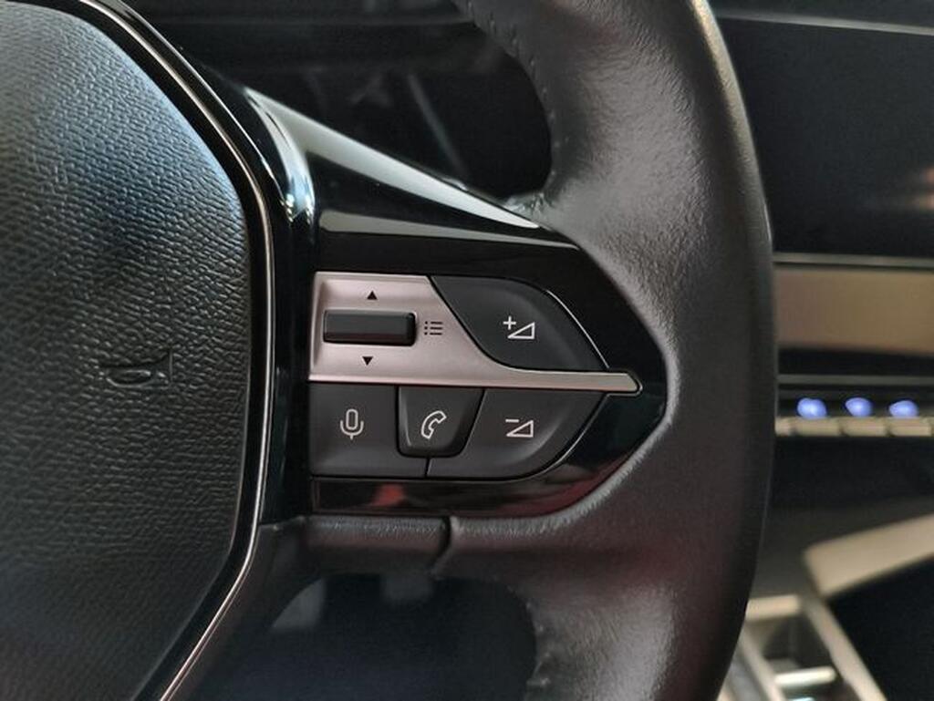 Peugeot 308 308 SW 1.5 BLUEHDI 130 EAT8 ALLURE 5P Segunda mano