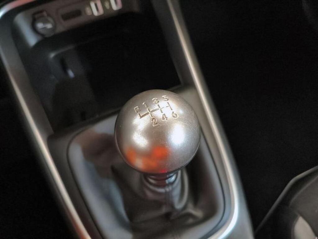Jeep Avenger AVENGER 1.2 G 100 ALTITUDE 5P Segunda mano