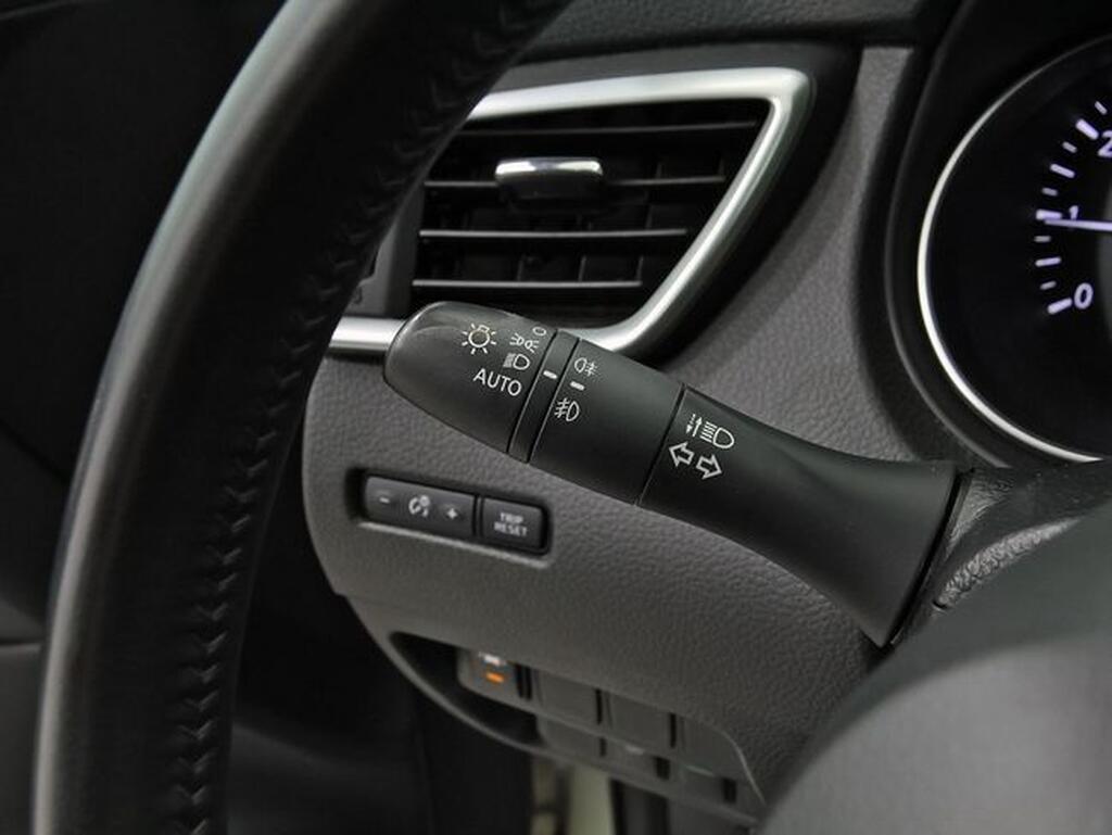 Nissan Qashqai QASHQAI 1.3 DIG-T N-CONNECTA DCT 160CV 5P Segunda mano