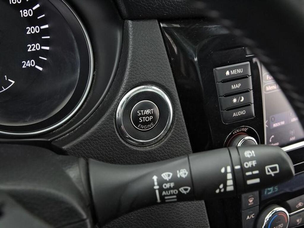 Nissan Qashqai QASHQAI 1.3 DIG-T N-CONNECTA DCT 160CV 5P Segunda mano