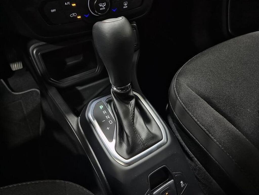 Jeep Renegade RENEGADE 1.5 MHEV 130 ALTITUDE FWD DDCT 5P Segunda mano