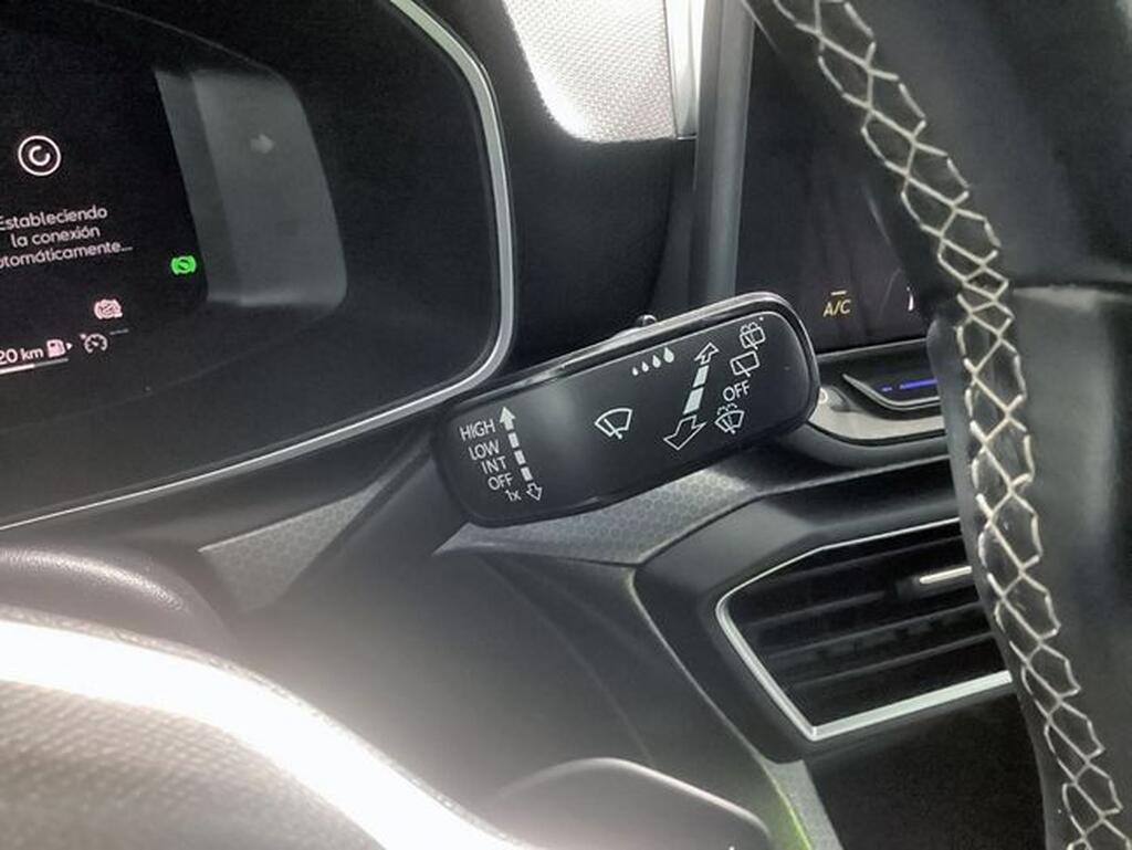 SEAT Leon LEON 2.0 TDI 150 S/S STYLE XS DSG 5P Segunda mano