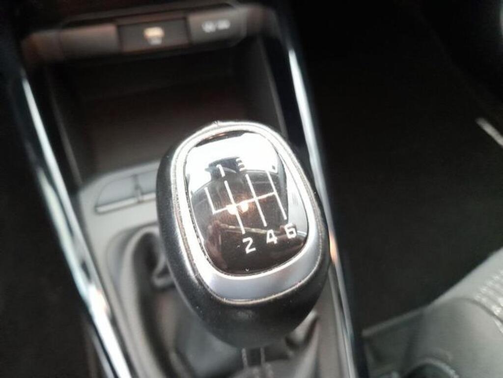 Kia Stonic STONIC 1.0 T-GDI MHEV IMT 100 DRIVE 5P Segunda mano
