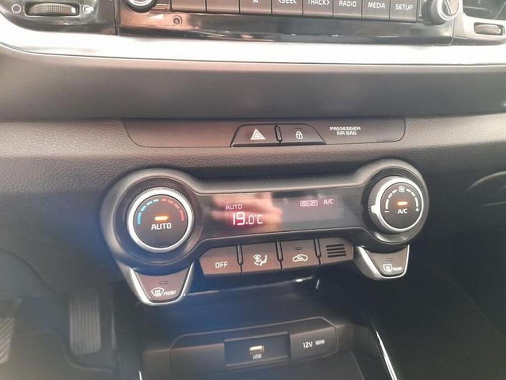 Kia Stonic STONIC 1.0 T-GDI MHEV IMT 100 DRIVE 5P Segunda mano