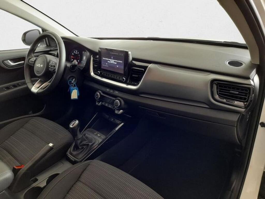 Kia Stonic STONIC 1.0 T-GDI MHEV IMT 100 DRIVE 5P Segunda mano