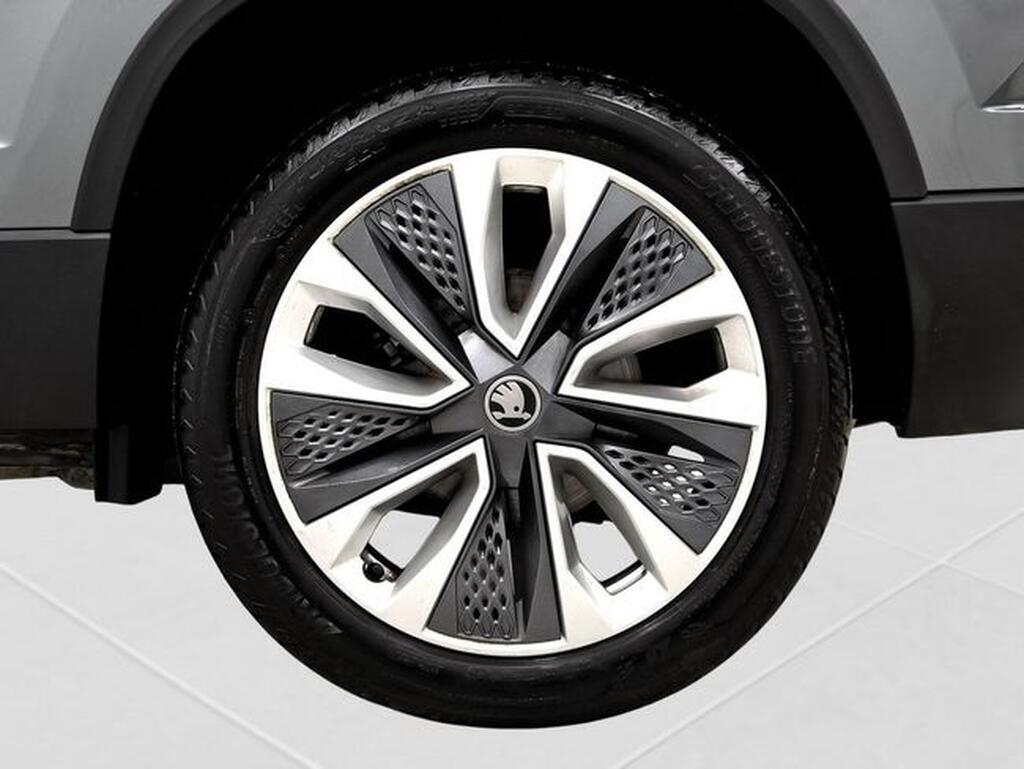 Skoda Karoq KAROQ 1.5 TSI 150 DESIGN 5P Segunda mano