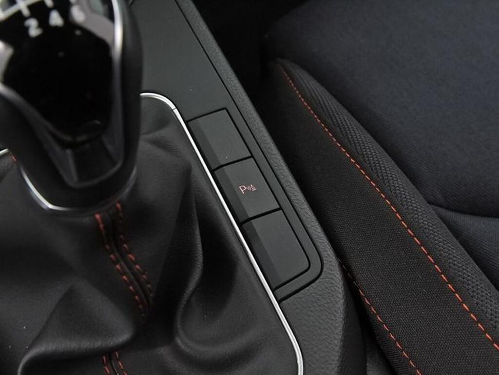 SEAT Ibiza IBIZA 1.0 TSI 115 FR XS 5P (PACK VISION PLUS+DIGITAL COCKPIT) Segunda mano