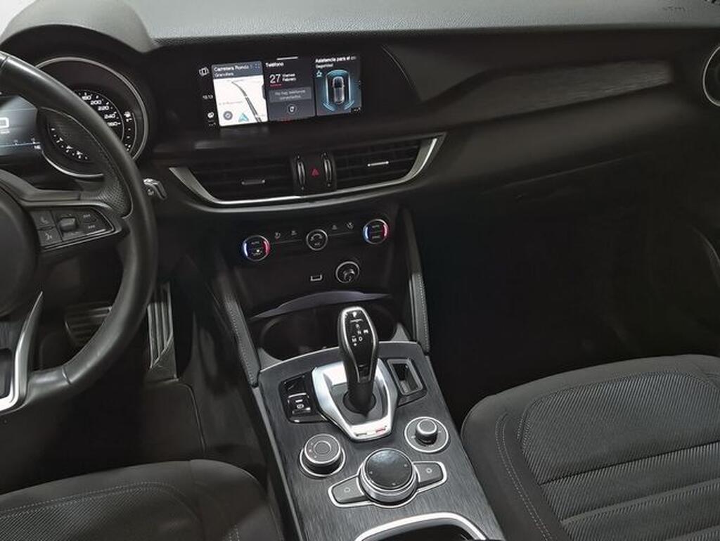 Alfa Romeo Stelvio STELVIO 2.1 TD 160 SUPER AT8 5P 33