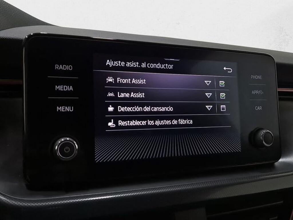 Skoda Kamiq KAMIQ 1.5 TSI 150 MONTE CARLO 5P Segunda mano