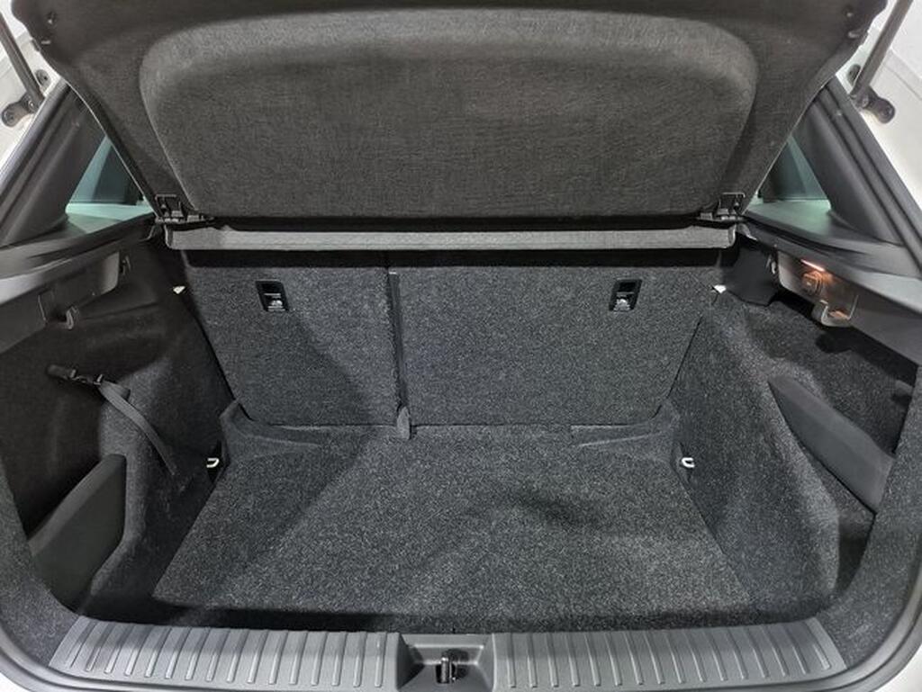 Skoda Kamiq KAMIQ 1.5 TSI 150 MONTE CARLO 5P Segunda mano