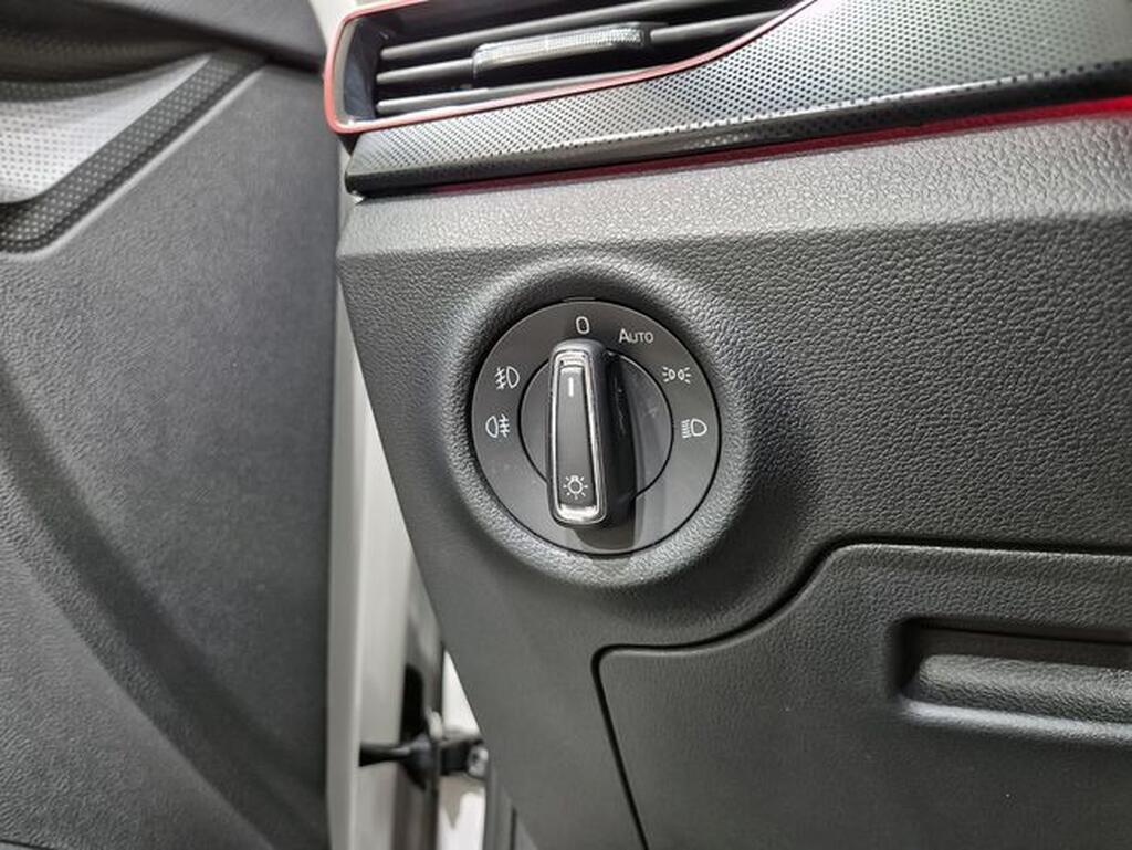 Skoda Kamiq KAMIQ 1.5 TSI 150 MONTE CARLO 5P Segunda mano