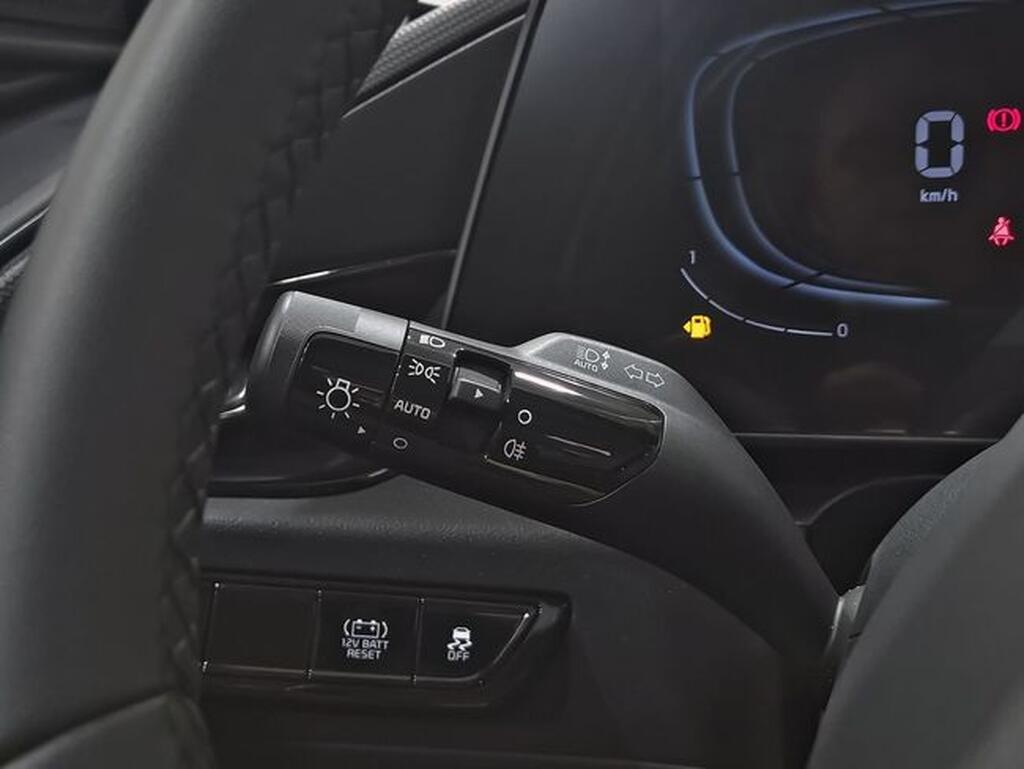 Kia Niro NIRO 1.6 GDI HEV CONCEPT 5P Segunda mano