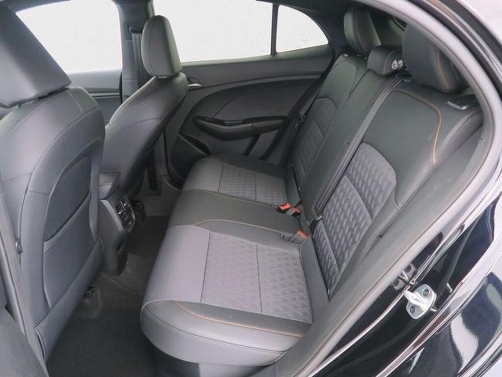 MG MG3 MG3 1.5 HEV LUXURY 195 CV 5P Segunda mano