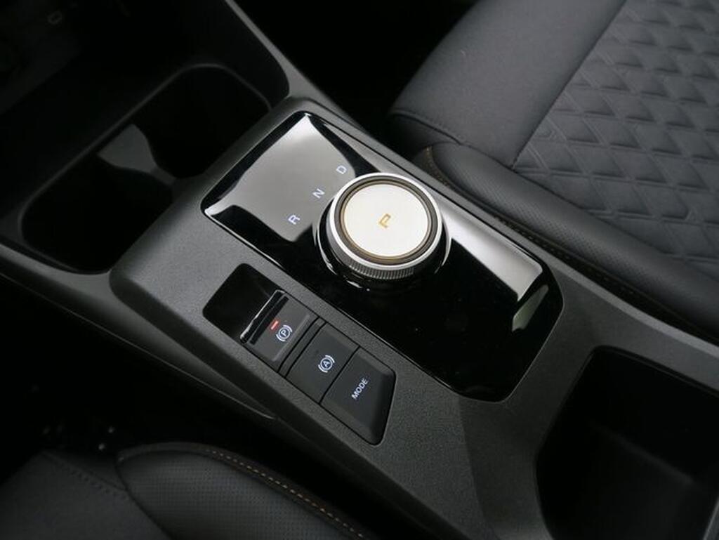 MG MG3 MG3 1.5 HEV LUXURY 195 CV 5P Segunda mano