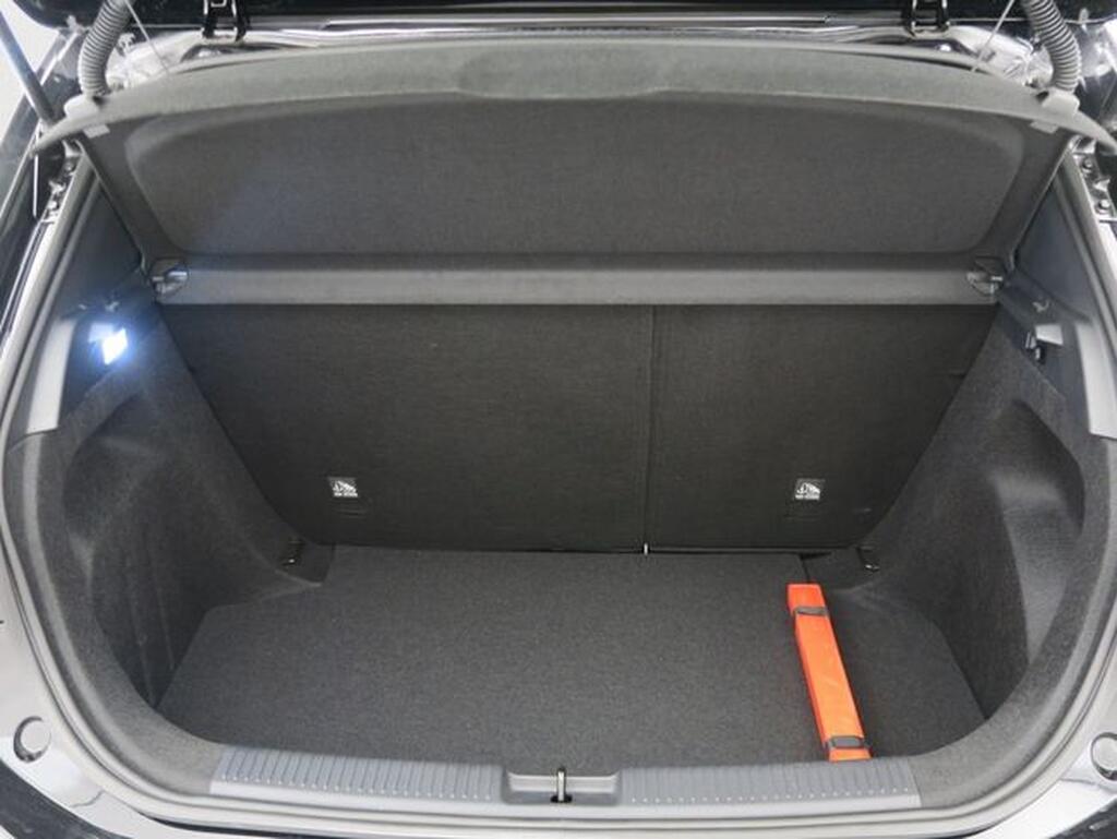 MG MG3 MG3 1.5 HEV LUXURY 195 CV 5P Segunda mano